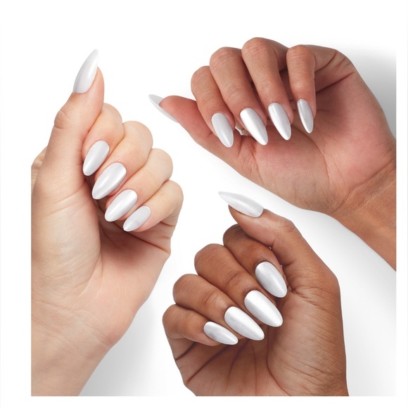 OPI xPRESS/ON Instant Gel-Like Manicure - Glass Slipper and Swipe Night🤩 - Picture 6 of 16